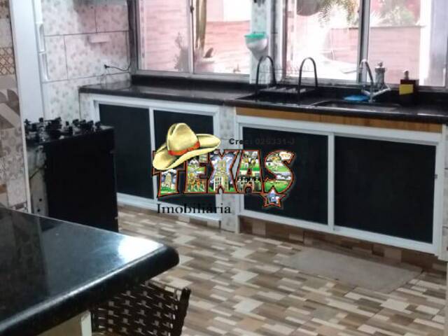 #4227 - Casa para Venda em Pedro de Toledo - SP