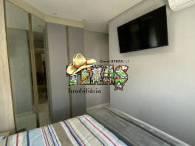 Venda em Quinta da Paineira - São Paulo