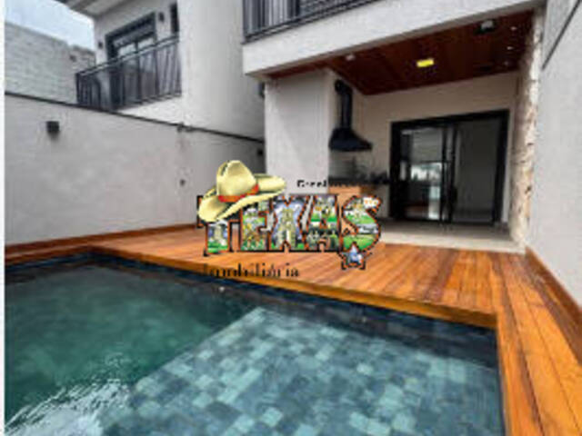 #4721 - Casa em condomínio para Venda em Santana de Parnaíba - SP - 1