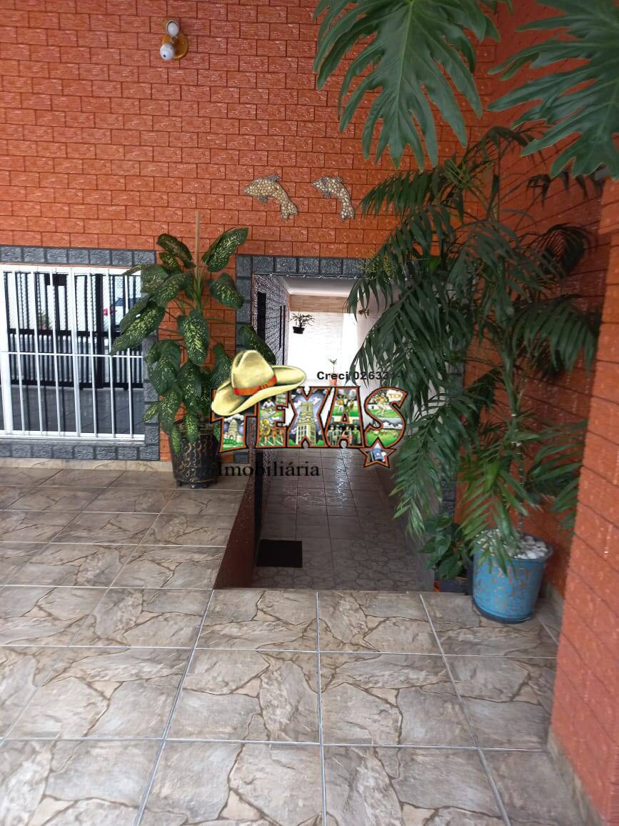 Casa, 3 quartos, 240 m² - Foto 2