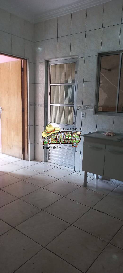 Casa, 1 quarto, 200 m² - Foto 2