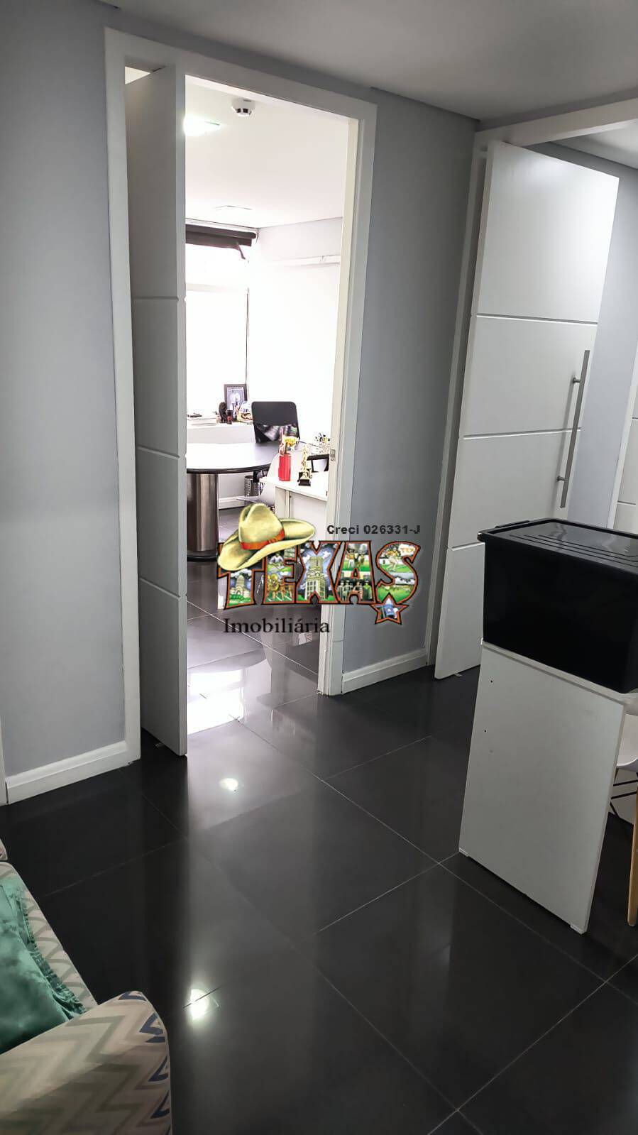 SALA COMERCIAL PARA LOCAÇÃO NA REPUBLICA