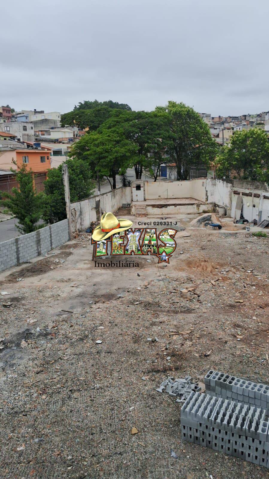 VENDO OU ALUGO  TERRENO PLANO NA CIDADE LIDER (ZONA LESTE)